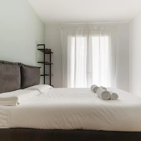 Guesthost - Cascina Merlata Lovely Nest アパート *