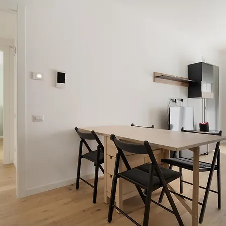 Guesthost - Cascina Merlata Lovely Nest アパート *