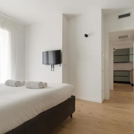 Apartment Guesthost - Cascina Merlata Lovely Nest *